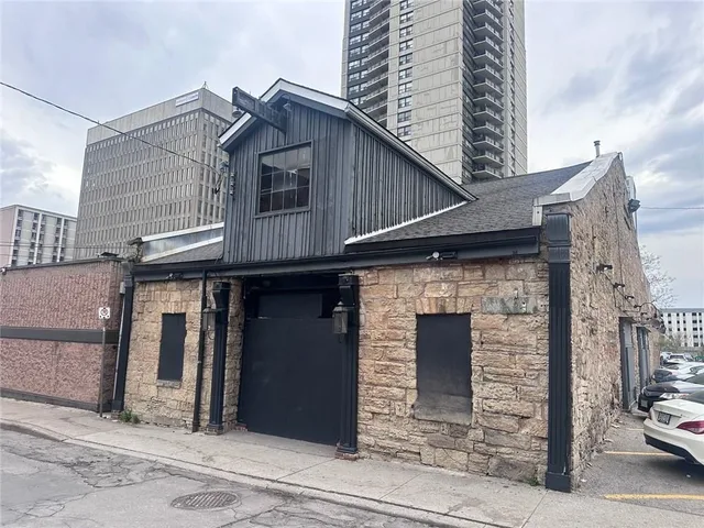 33 Bowen St. Hamilton On L8n 3y6