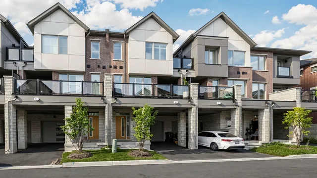 5106 Vetere St. Mississauga On L5m 2s8