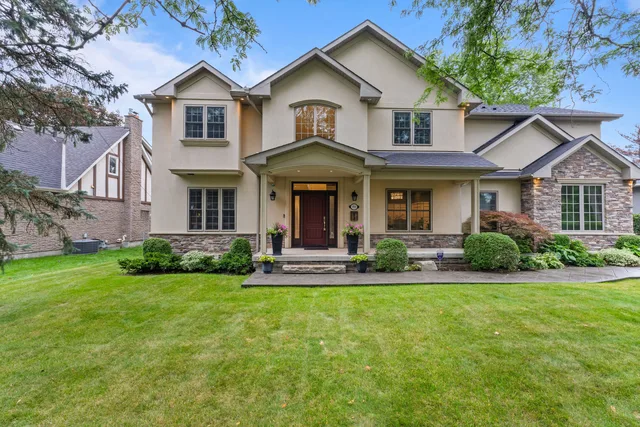 955 Caldwell Ave. Mississauga On L5h 1z2