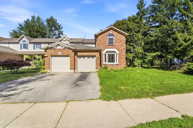 14 Hedge Lawn Dr. Grimsby On L3m 5g9