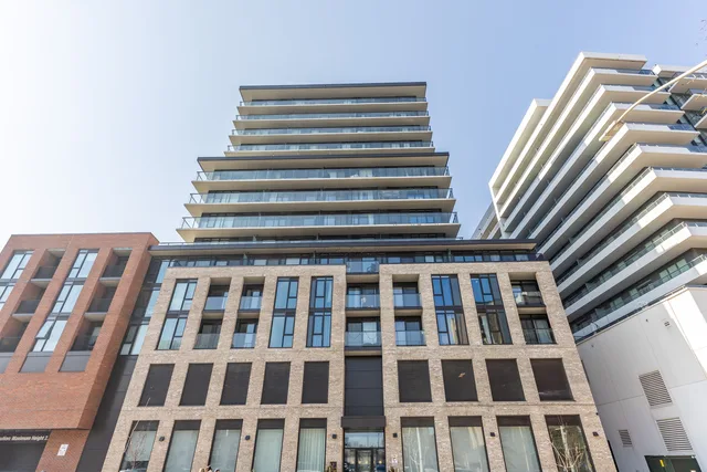 1 Jarvis St. 1404 Hamilton On L8r 3j2
