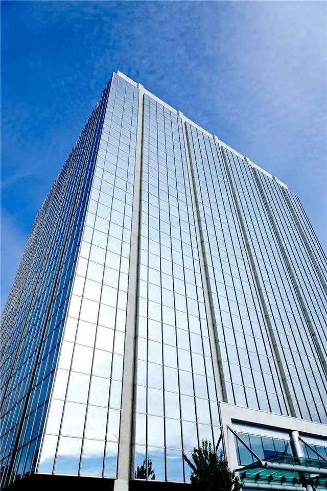 2 Robert Speck Pkwy. 1050 Mississauga On L4z 1h8