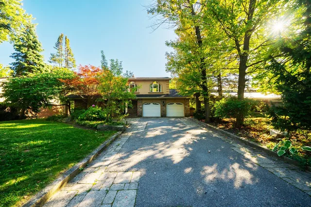 3278 Credit Heights Dr. Mississauga On L5c 2l7