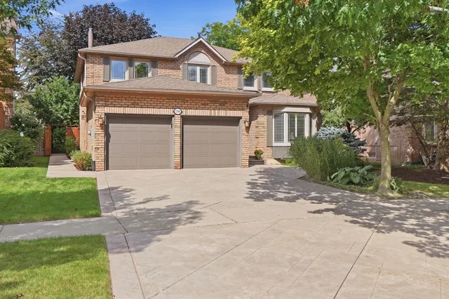 1594 Heritage Way Oakville On L6m 2z5