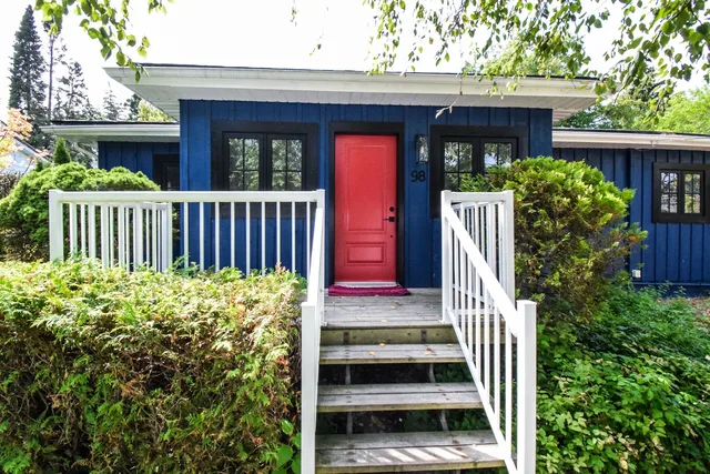 98 Delater St. Niagara-on-the-lake On L0s 1j0