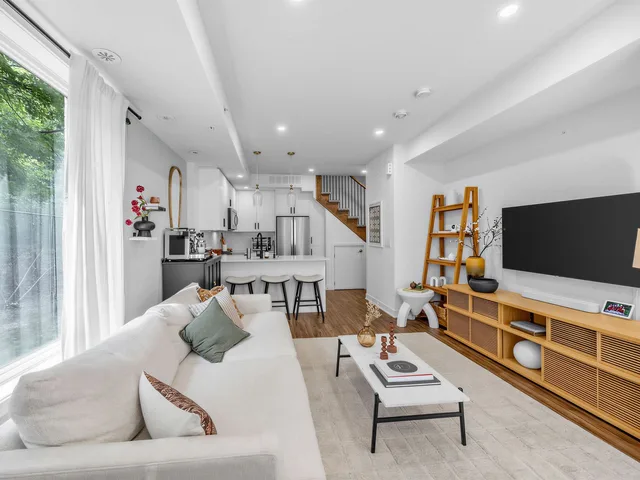 3488 Widdicombe Way 5 Mississauga On L5l 0b8
