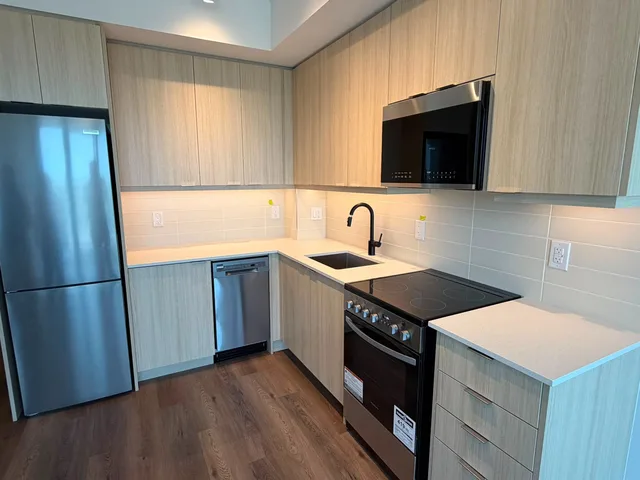 115 Nipissing Rd. 1302 Milton On L9t 5b2