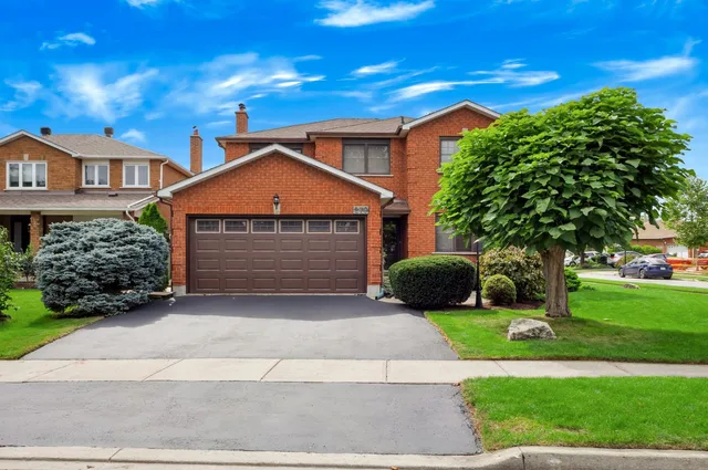 279 Hickory Circle Oakville On L6h 4v3