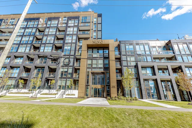 2333 Khalsa Gate 404 Oakville On L6m 4j2