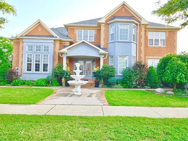 5351 Rose Ridge Cres. Mississauga On L5m 7c3