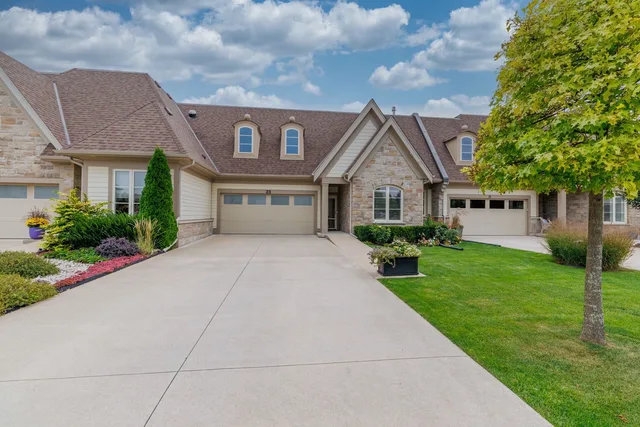 23 Francescso Cres. St Catharines On L2s 4c7