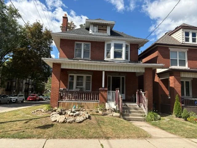 38 Spadina Ave. Hamilton On L8w 2w9