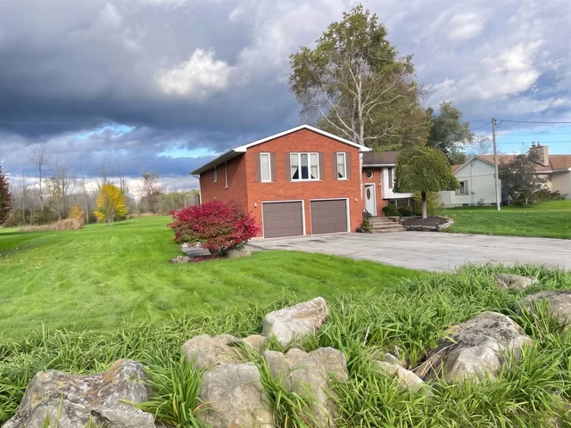 546 Evans Rd. Hamilton On L0r 2h1