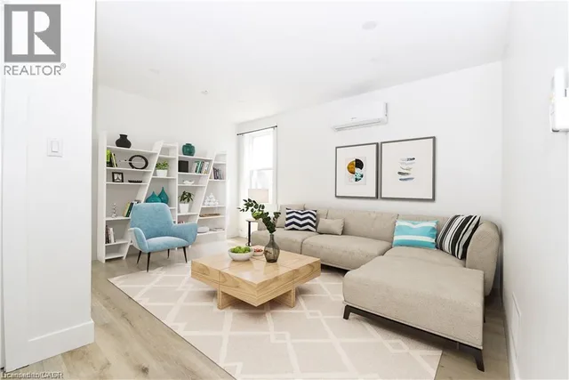13 Westinghouse Ave. Unit 5