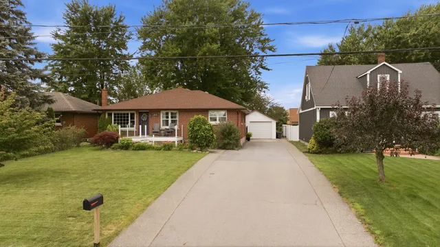 1876 Four Mile Creek Rd. Niagara-on-the-lake On L0s 1j0